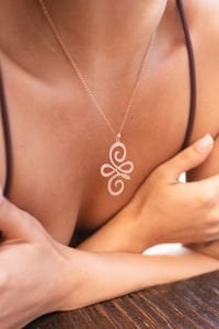 Yeni Başlangıçlar Kolyesi Rose