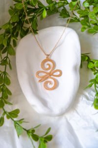 Yeni Başlangıçlar Kolyesi Rose